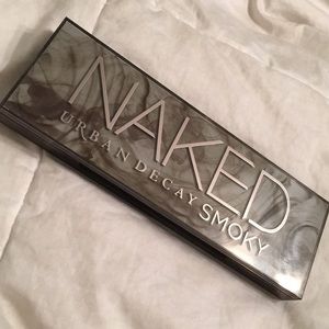 URBAN DECAY NAKED SMOKY PALETTE